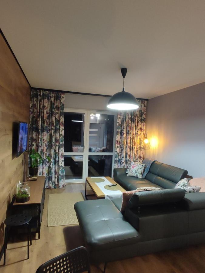 Lux Apartament Odkryj - Bieszczady Ustrzyki Dolne Exteriör bild