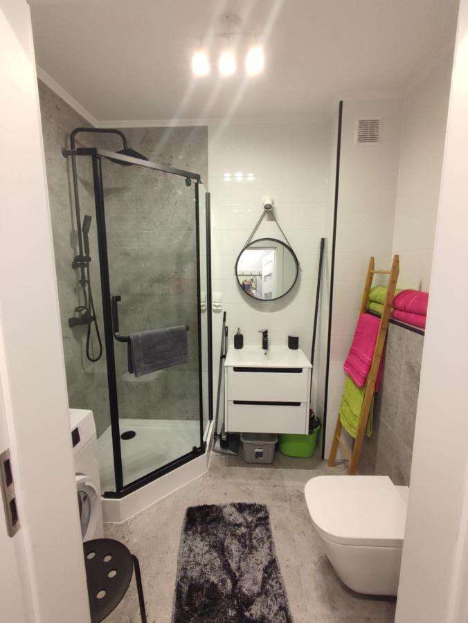 Lux Apartament Odkryj - Bieszczady Ustrzyki Dolne Exteriör bild